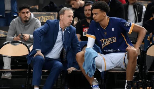 kaiyun-马刺出品必属精品！文班教练：他去马刺可太好了